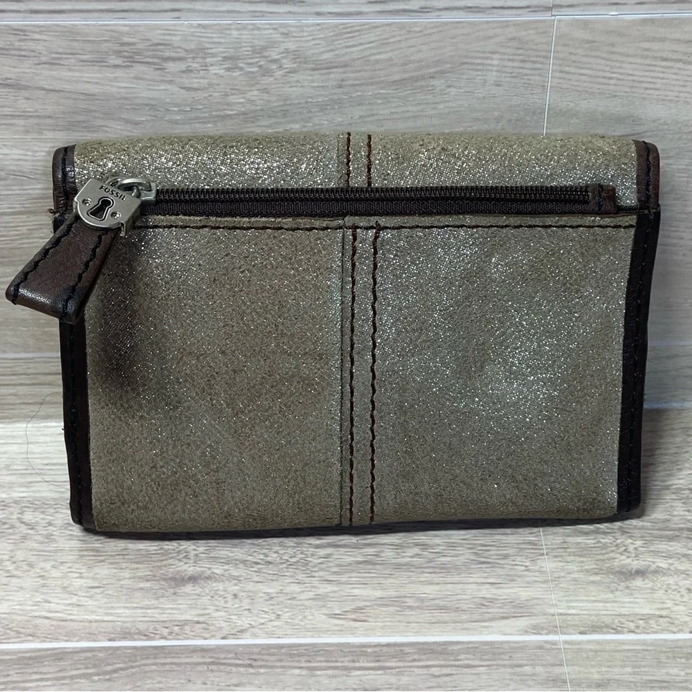 FOSSIL / Ladies Brown Leather and Tan Metallic Tri Fold Wallet